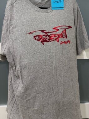 Spanish Fly Men's Short Sleeve Gray Tee with Red Fish Graphic